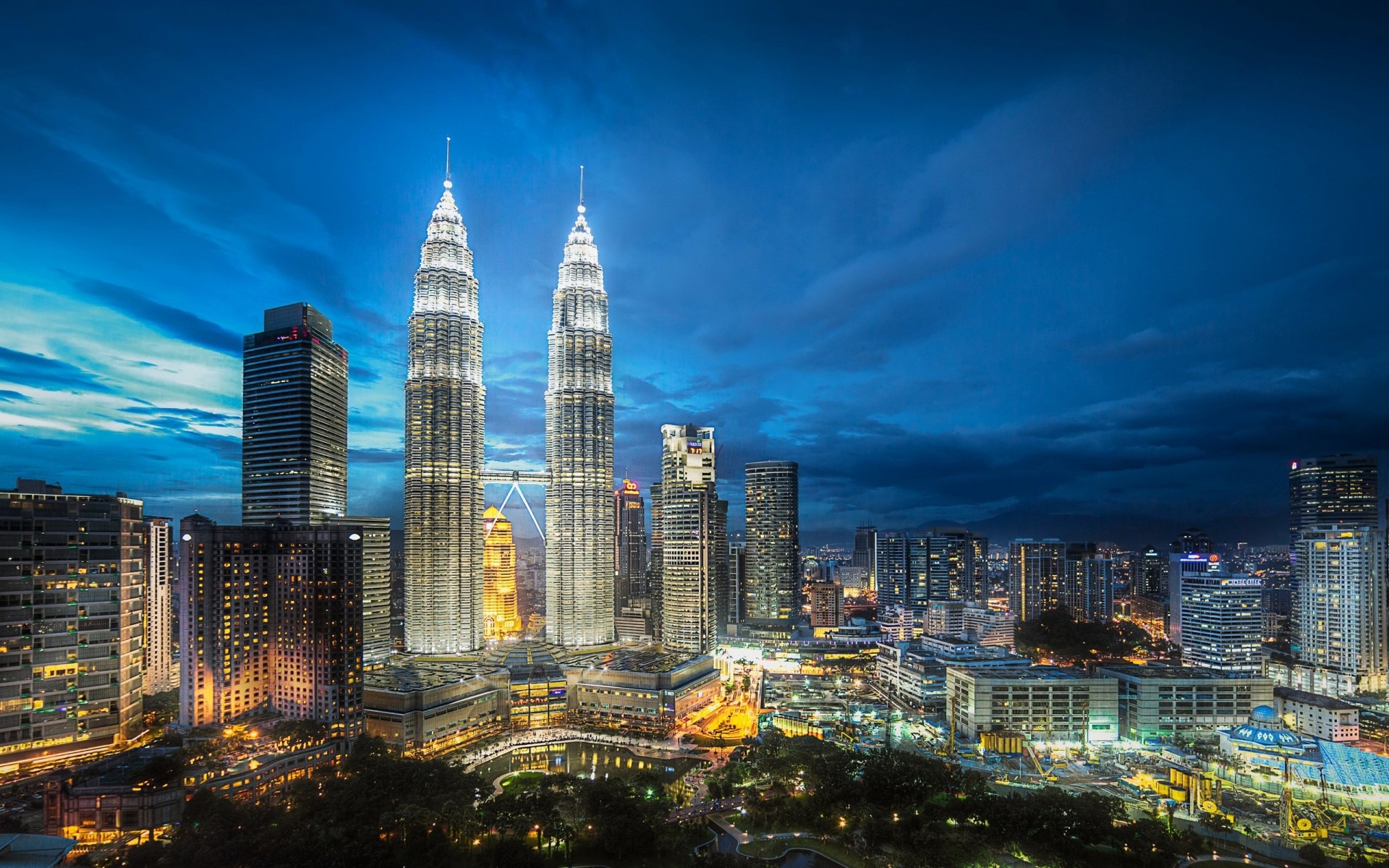 Cost Of Living in Kuala Lumpur for Students, Family Sep 2023